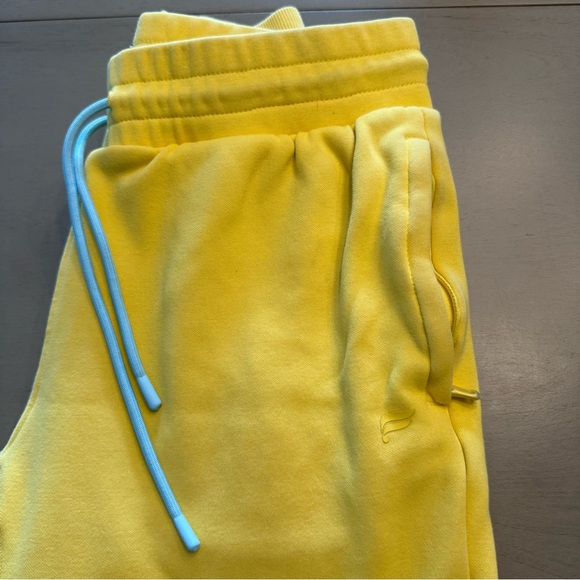 Fabletics Sweatpants - Picture 2 of 6